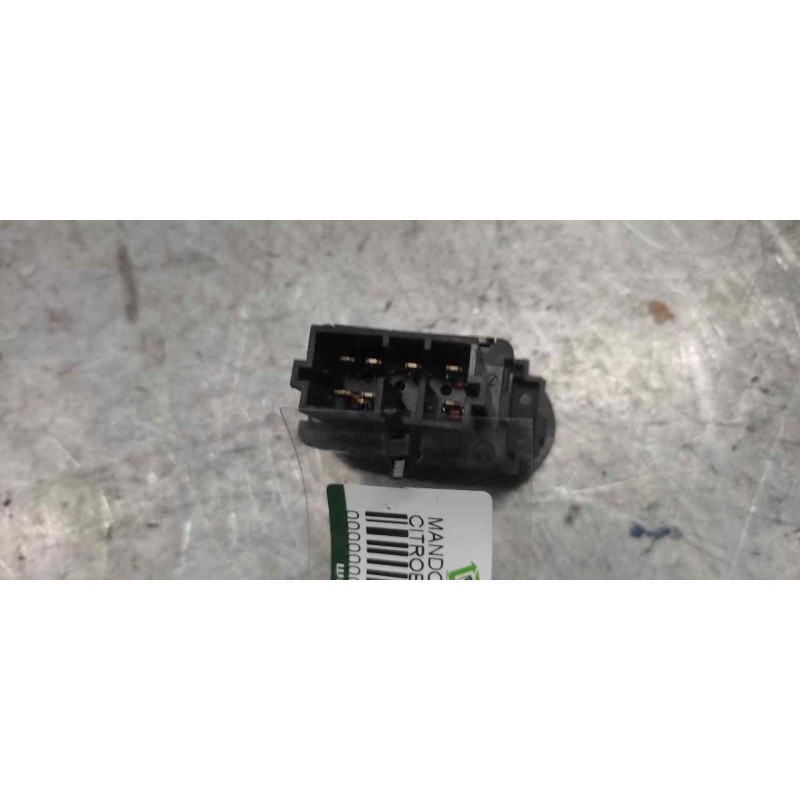 Recambio de mando elevalunas delantero derecho para citroën c3 hdi 70 furio referencia OEM IAM 96605364XT 7 PINS 