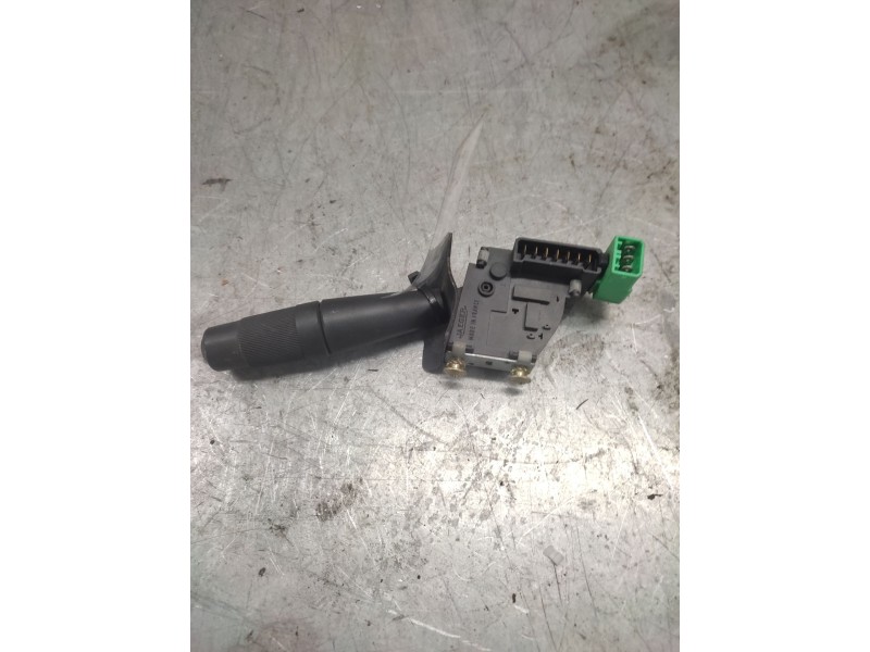 Recambio de mando limpia para peugeot 205 berlina referencia OEM IAM   