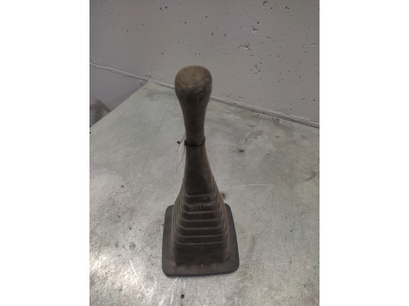 Recambio de pomo palanca cambio para volkswagen t4 transporter/furgoneta (mod. 1991) combi referencia OEM IAM   