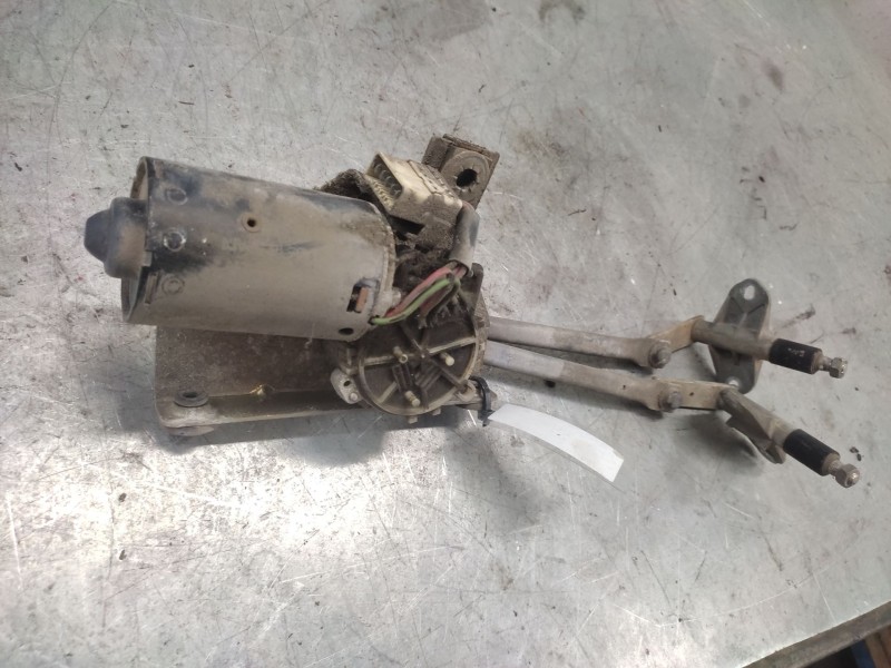 Recambio de motor limpia delantero para peugeot 205 berlina referencia OEM IAM  5 PINS 