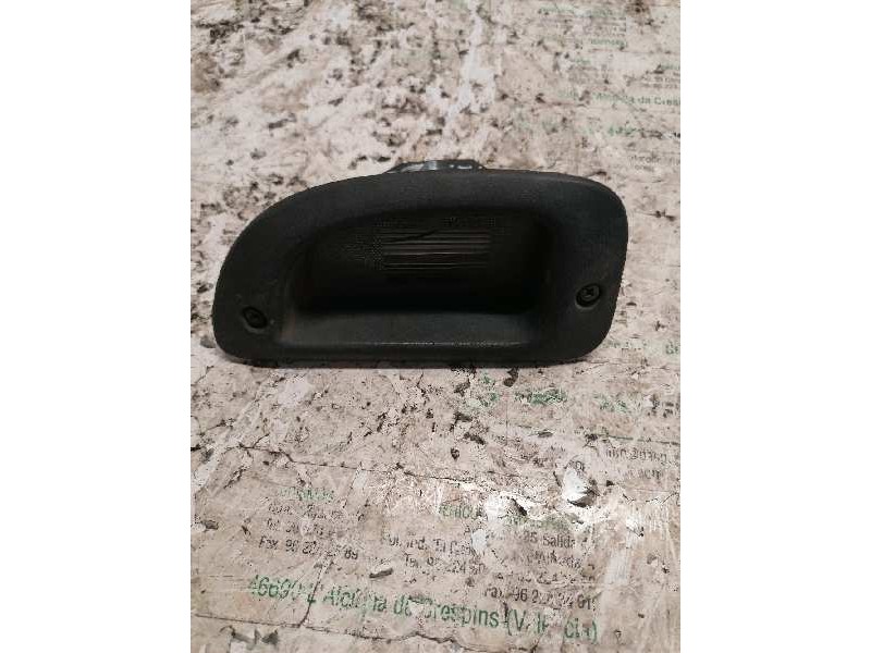 Recambio de piloto matricula para opel monterey rs referencia OEM IAM  2 PINS IZQUIERDO