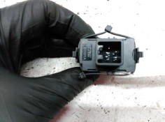 Recambio de mando elevalunas trasero derecho para toyota corolla (e12) 1.6 linea terra sedán referencia OEM IAM    2