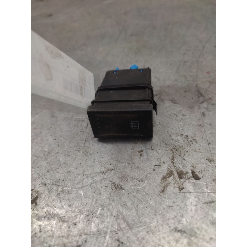 Recambio de boton antivaho para volkswagen t4 transporter/furgoneta (mod. 1991) combi referencia OEM IAM 7D0941435  4 PINS