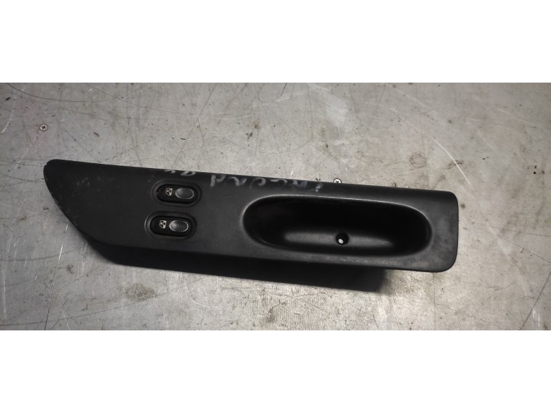Recambio de mando elevalunas delantero izquierdo para renault laguna (b56) 2.0 referencia OEM IAM   6/5 PINS