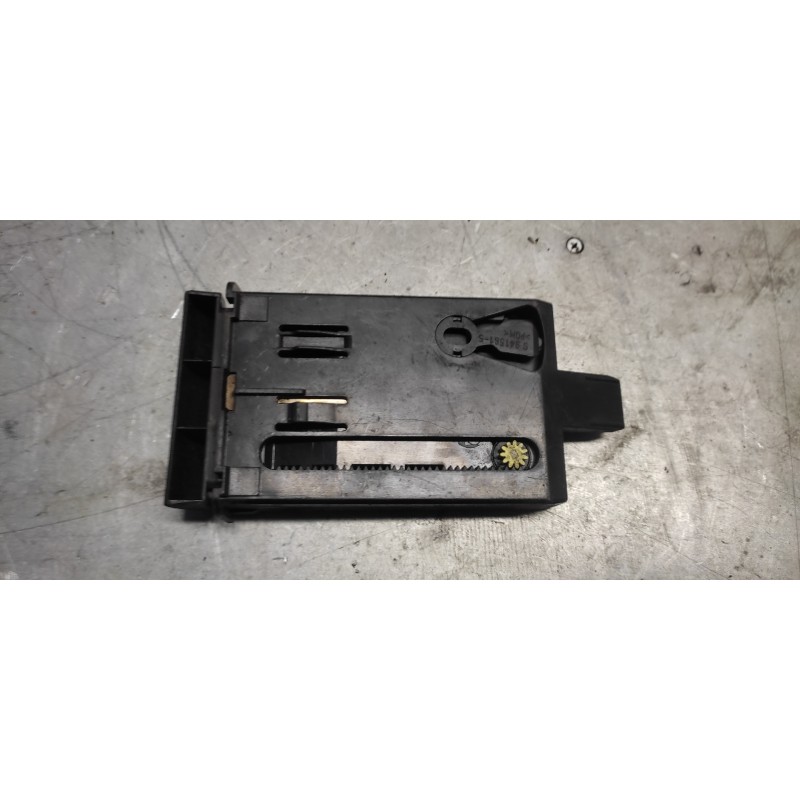 Recambio de cenicero para seat cordoba berlina (6k2) 1.9 diesel (1y) referencia OEM IAM 6K0941561  