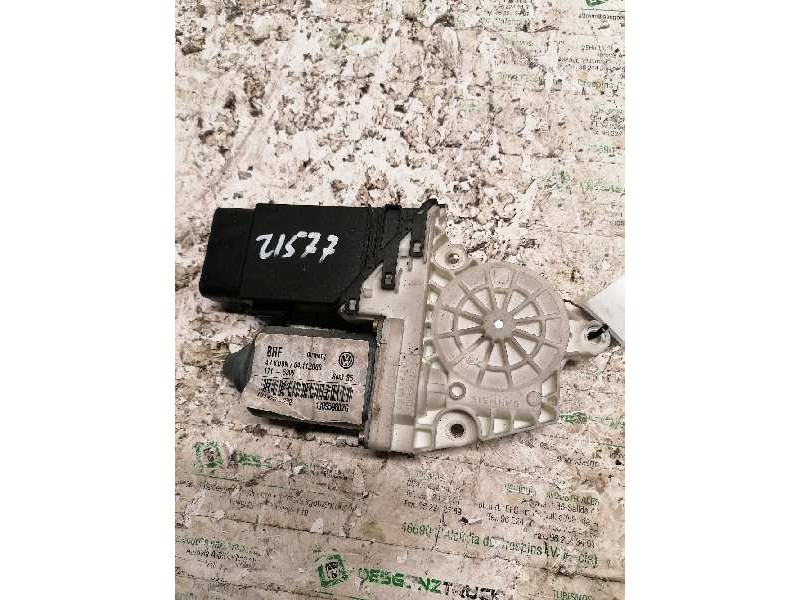 Recambio de motor elevalunas delantero derecho para seat leon (1m1) referencia OEM IAM 1J0959802G 9776101436203 29 PINS