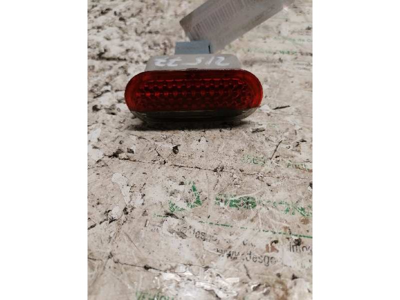 Recambio de luz interior para seat leon (1m1) referencia OEM IAM 1J0947411B 2 PINS 