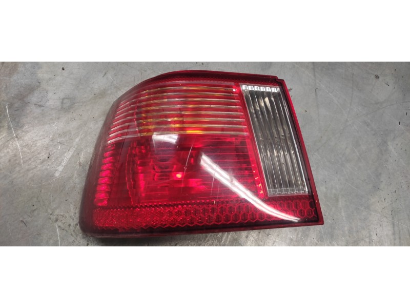 Recambio de piloto trasero izquierdo para seat ibiza (6k1) select referencia OEM IAM   