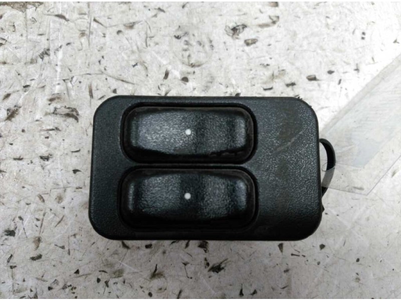 Recambio de mando elevalunas delantero izquierdo para opel astra g berlina elegance referencia OEM IAM 13363201 90561688 