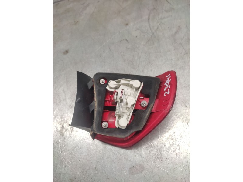 Recambio de piloto trasero derecho para bmw serie 3 berlina (e90) 320d referencia OEM IAM   