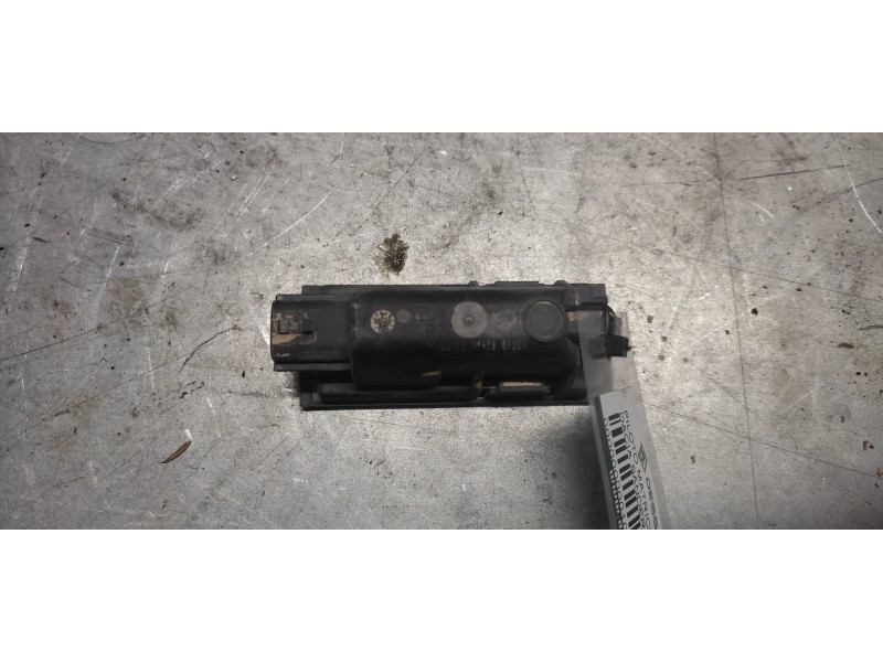 Recambio de piloto matricula para dacia sandero referencia OEM IAM   2 PINS