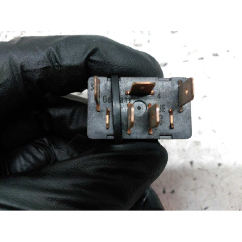 Recambio de mando elevalunas delantero derecho para audi 80/90 (893) 80 comfort edition referencia OEM IAM 89395985501C  