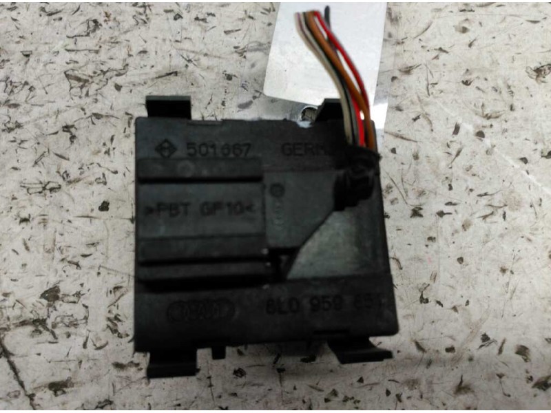 Recambio de mando elevalunas delantero izquierdo para audi a3 (8l) 1.9 tdi ambiente referencia OEM IAM 8L0959851  