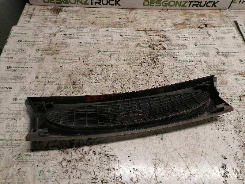 Recambio de rejilla delantera para ford fiesta courier (dx) furg. referencia OEM IAM   