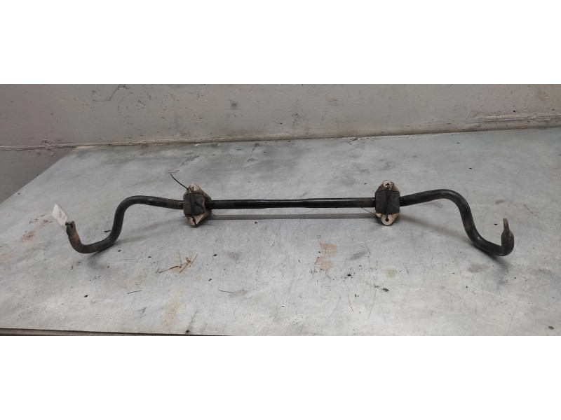Recambio de barra estabilizadora delantera para bmw serie 1 berlina (e81/e87) 120d referencia OEM IAM 67662880215008111  