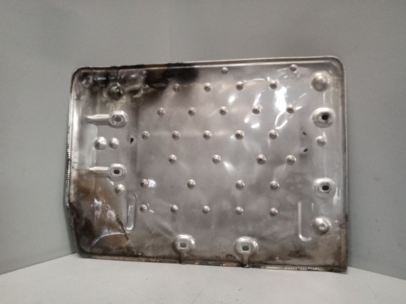 Recambio de chapa cubrecatalizador para iveco stralis (as) 11.1 diesel referencia OEM IAM 5801574750  