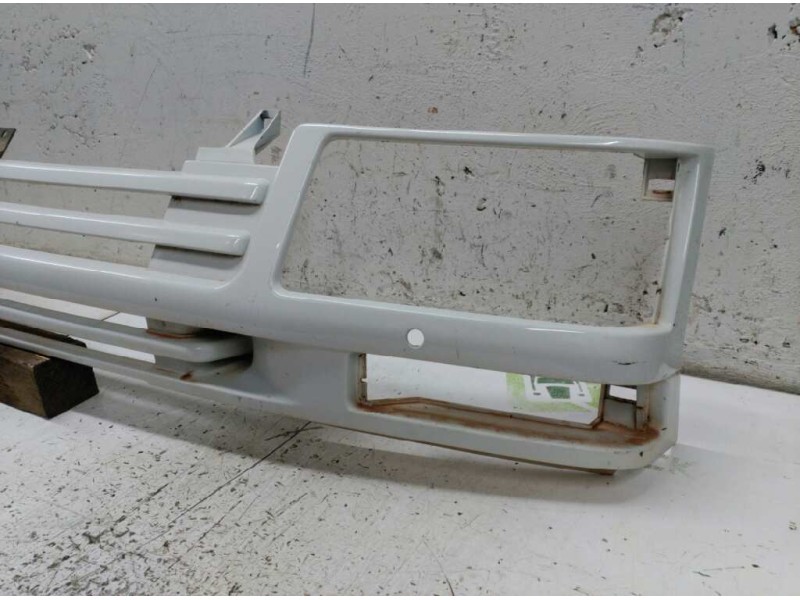 Recambio de rejilla paragolpes central para renault trafic (desde 5.89) t 1100 referencia OEM IAM   