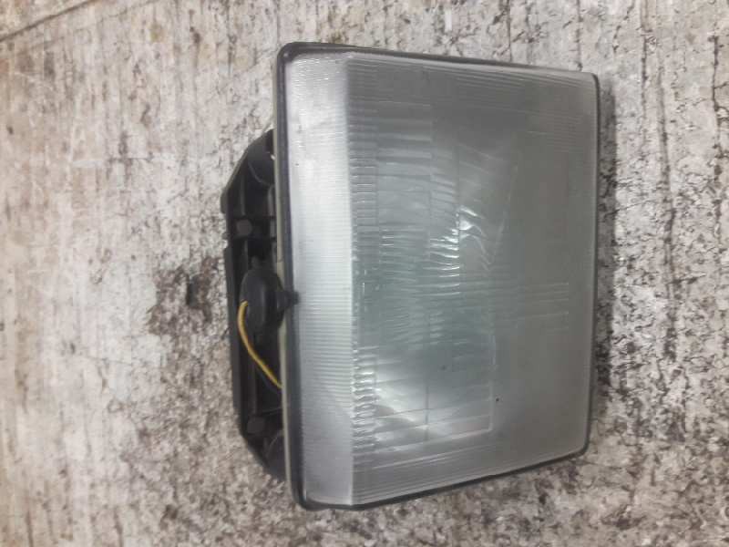 Recambio de faro derecho para seat 127 -- referencia OEM IAM   