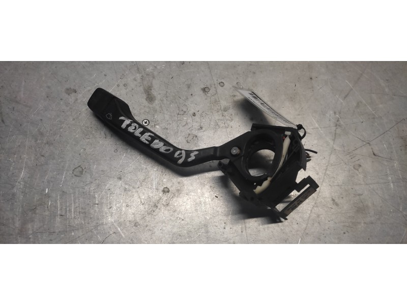 Recambio de mando limpia para seat toledo (1l) base referencia OEM IAM 357953503  