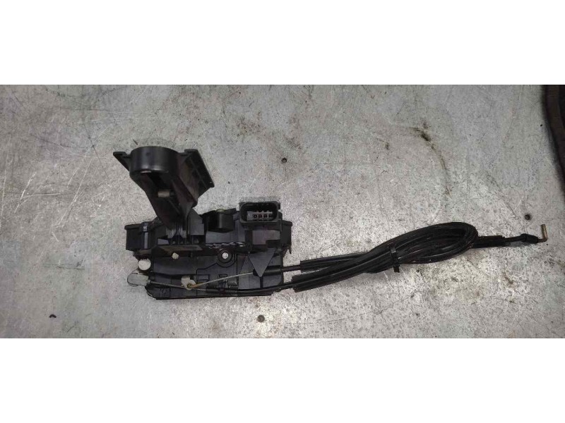 Recambio de cerradura maletero / porton para fiat fiorino básico referencia OEM IAM 1355028080 6 PINS 