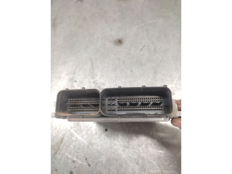 Recambio de centralita motor uce para seat toledo (5p2) magnus referencia OEM IAM 03G906016FH  0281011909