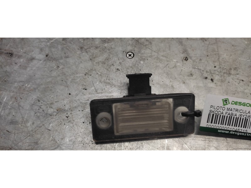 Recambio de piloto matricula para skoda fabia (6y2/6y3) classic referencia OEM IAM   2 PINS