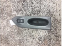 Recambio de mando elevalunas trasero derecho para renault laguna (b56) 1.6 referencia OEM IAM 7701707067 6 PINS 