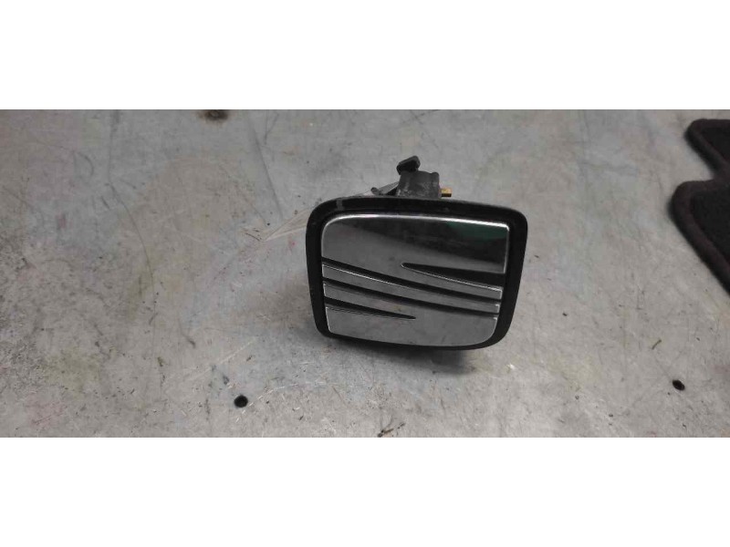 Recambio de maneta exterior porton para seat leon (1m1) signo referencia OEM IAM   