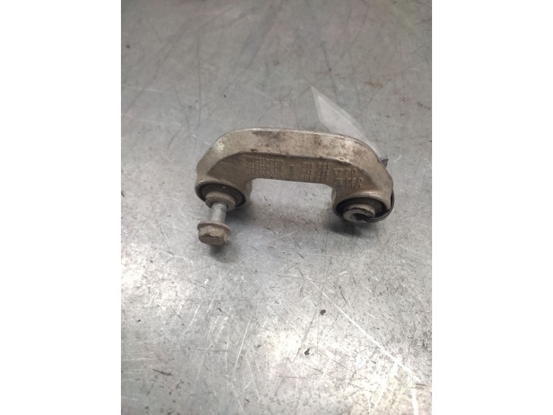 Recambio de tirante delantero para audi a4 berlina (8e) 1.9 tdi referencia OEM IAM 4D0411317K  