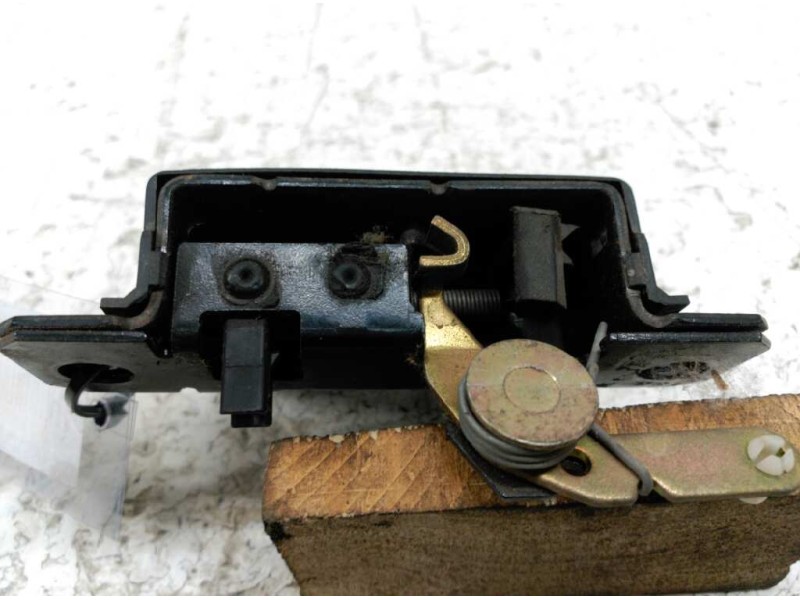 Recambio de cerradura maletero / porton para volkswagen passat variant (3b6) advance referencia OEM IAM 389827505E  