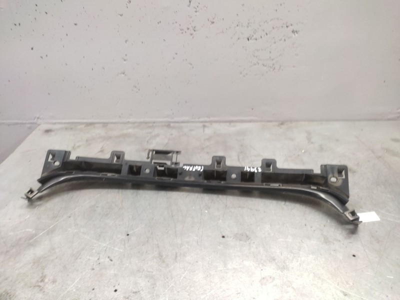 Recambio de soportes paragolpes para bmw serie 3 berlina (e90) 320d referencia OEM IAM 51127058522  CENTRAL