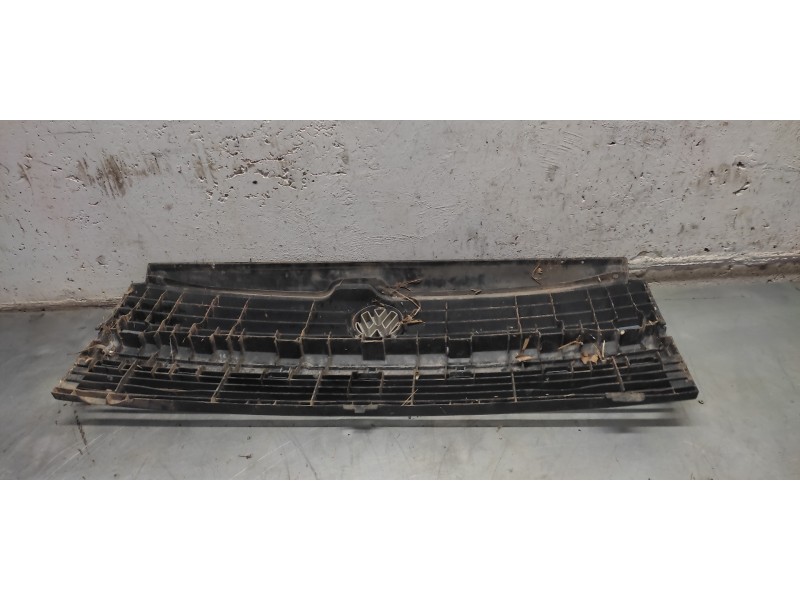 Recambio de rejilla delantera para volkswagen t4 bus (mod. 1991) 1.9 turbodiesel cat (abl) referencia OEM IAM   
