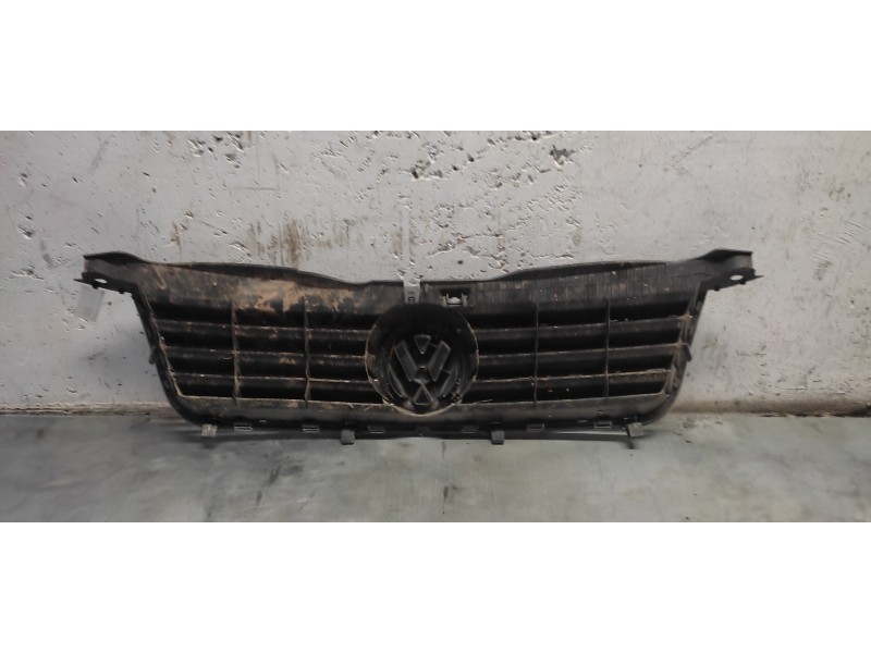 Recambio de rejilla delantera para volkswagen passat berlina (3b3) 2.0 tdi dpf referencia OEM IAM 3B0853651L  