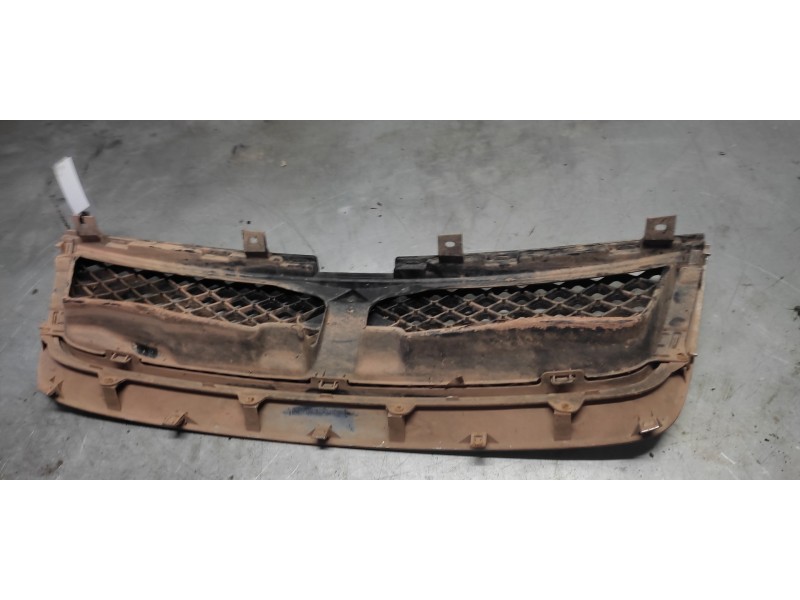 Recambio de rejilla delantera para suzuki grand vitara jb (jt) 1.6 16v cat referencia OEM IAM   