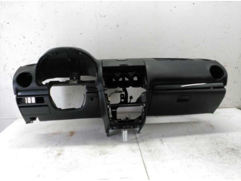 Recambio de salpicadero para mazda 6 berlina (gg) 2.0 crtd 143 active (4-ptas.) referencia OEM IAM   