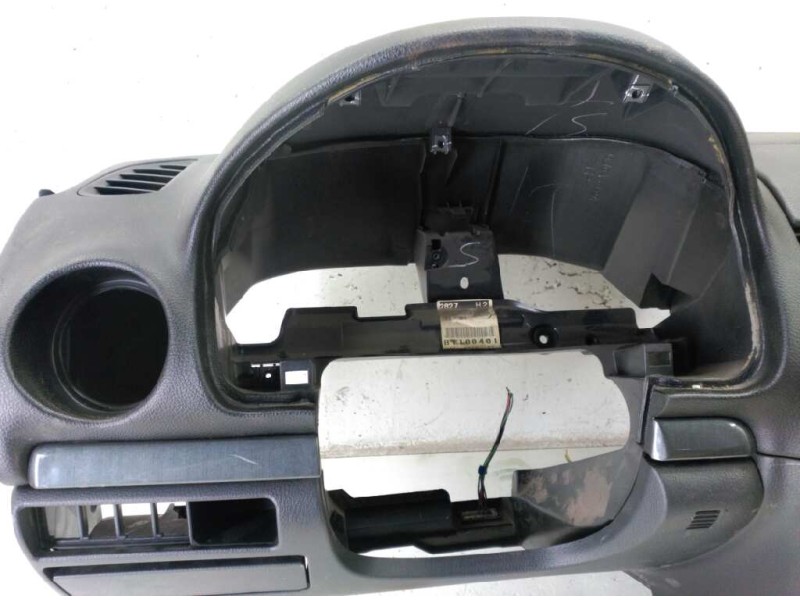 Recambio de salpicadero para mazda 6 berlina (gg) 2.0 crtd 143 active (4-ptas.) referencia OEM IAM   