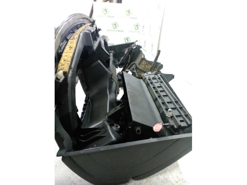 Recambio de salpicadero para mazda 6 berlina (gg) 2.0 crtd 143 active (4-ptas.) referencia OEM IAM   