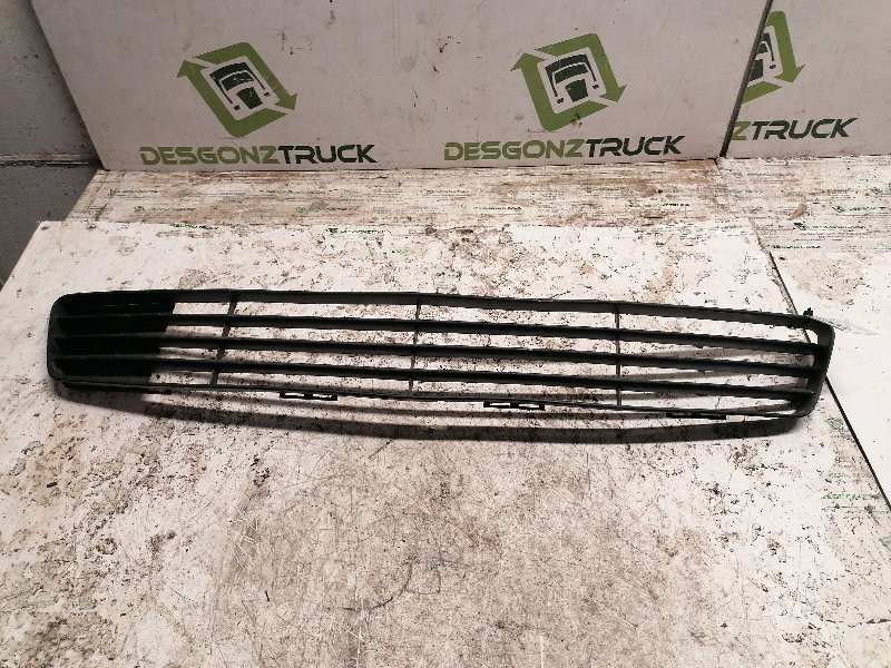 Recambio de rejilla paragolpes central para ford fiesta (cbk) referencia OEM IAM   