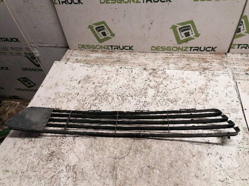 Recambio de rejilla paragolpes central para ford fiesta (cbk) referencia OEM IAM   