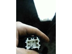 Recambio de mando elevalunas trasero derecho para toyota avensis berlina (t 22) 2.0 d4-d luna (4-ptas.) referencia OEM IAM    2