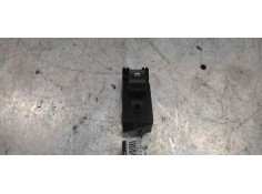 Recambio de mando elevalunas delantero derecho para hyundai i40 1.6 cat referencia OEM IAM 935753Z0004X 8 PINS 