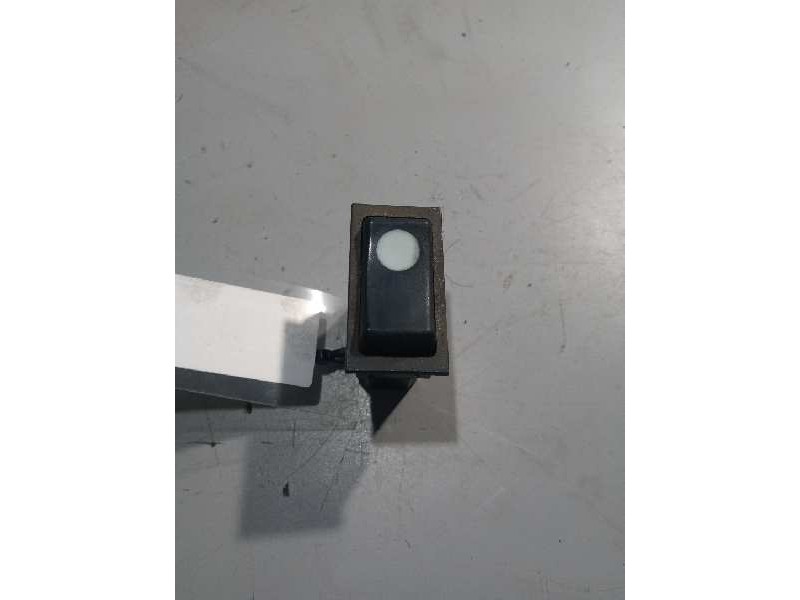 Recambio de mando elevalunas delantero izquierdo para renault magnum ab 2005 12.8 diesel referencia OEM IAM   