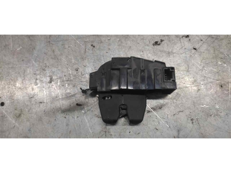 Recambio de cerradura maletero / porton para peugeot 206 berlina xs referencia OEM IAM 9660403980 3 PINS 