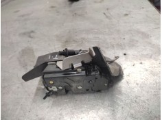 Recambio de cerradura puerta trasera izquierda para audi a4 berlina (8e) 1.9 tdi (96kw) referencia OEM IAM    2