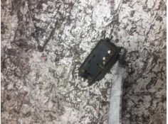 Recambio de mando elevalunas trasero derecho para mercedes-benz clase c (w202) berlina 180 (202.018) referencia OEM IAM 20282052 2