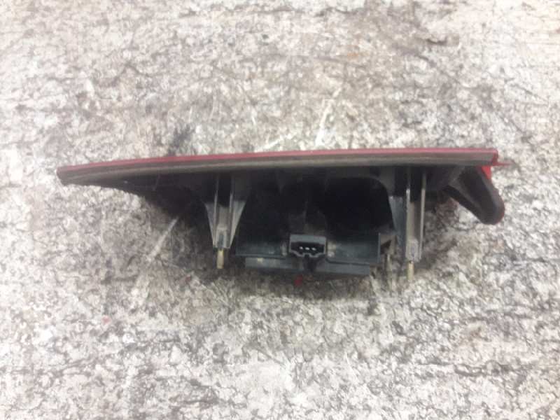 Recambio de piloto trasero derecho para seat toledo (1l) base referencia OEM IAM  MALETERO 