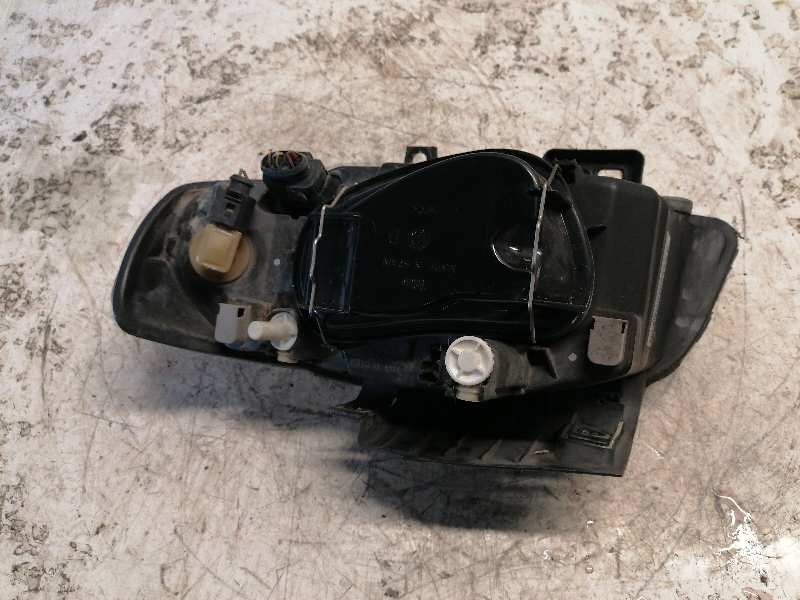 Recambio de faro derecho para seat ibiza (6k1) sport referencia OEM IAM   7 PINS