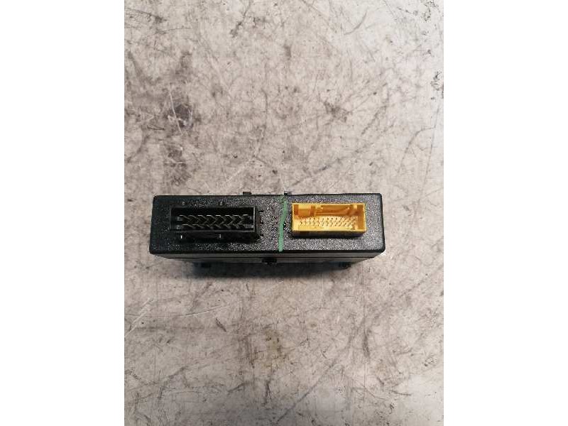 Recambio de centralita inmovilizador para peugeot 806 universal studios port aventura referencia OEM IAM 9638666580  