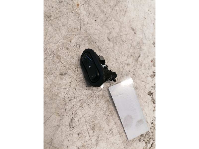 Recambio de mando elevalunas delantero derecho para opel astra g berlina club referencia OEM IAM 13363100 4 PINS 