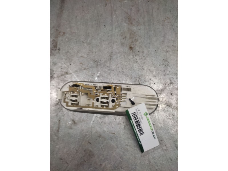 Recambio de luz interior para renault kangoo dynamique referencia OEM IAM 8200439423  